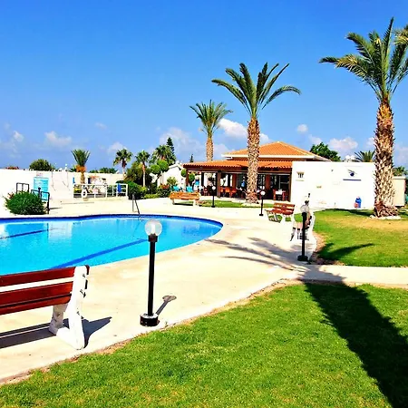 Village C23 * كورال باي